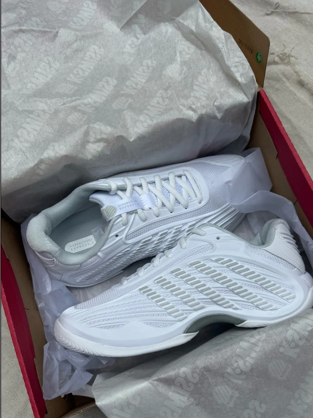 K-Swiss Red Hypercourt Express 3